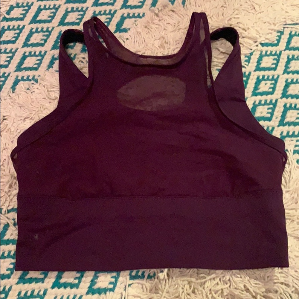 Lululemon sports bra